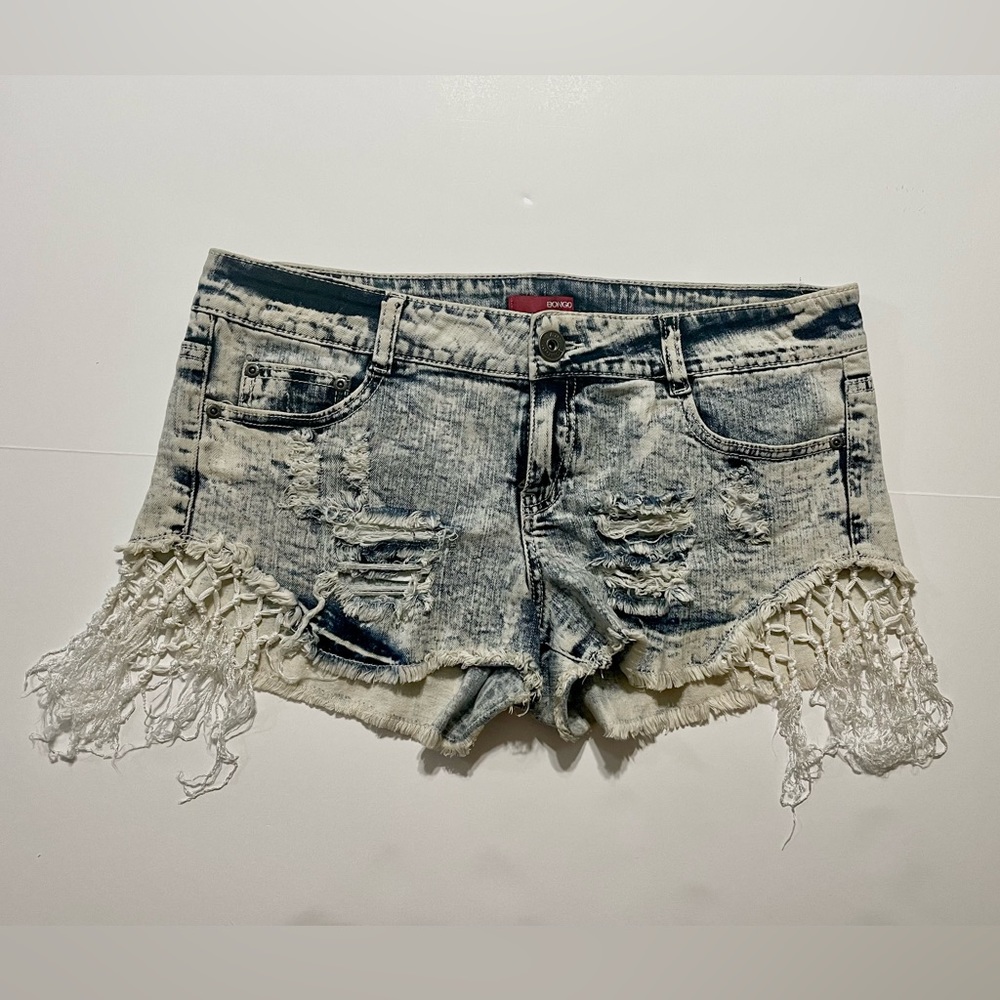 BONGO, Low Rise Acid Wash Jean Shorts